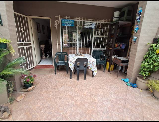 2 BEDROOM DUPLEX RENTED IN THREE RIVERS